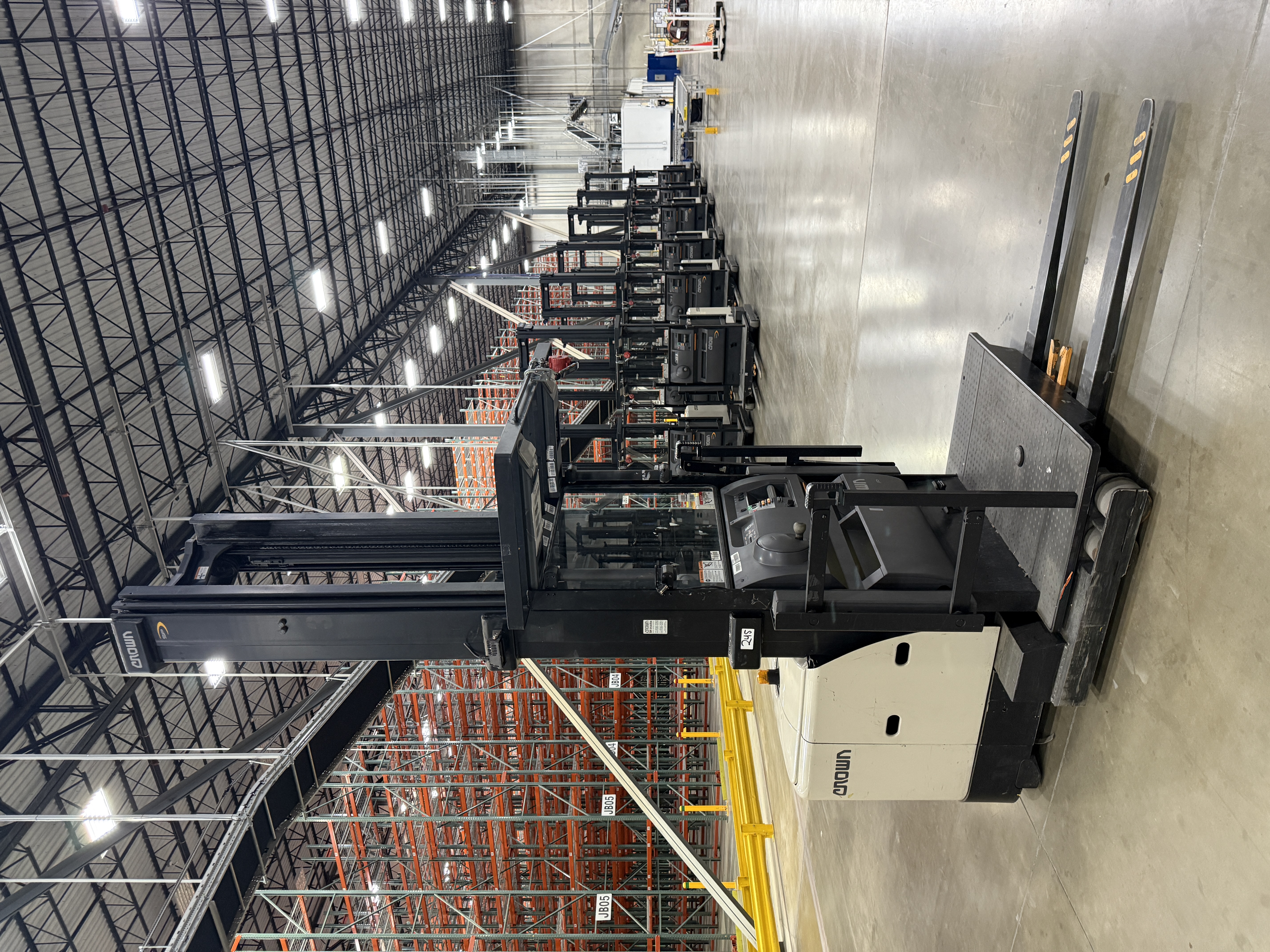 Crown Order Picker - SP-3500