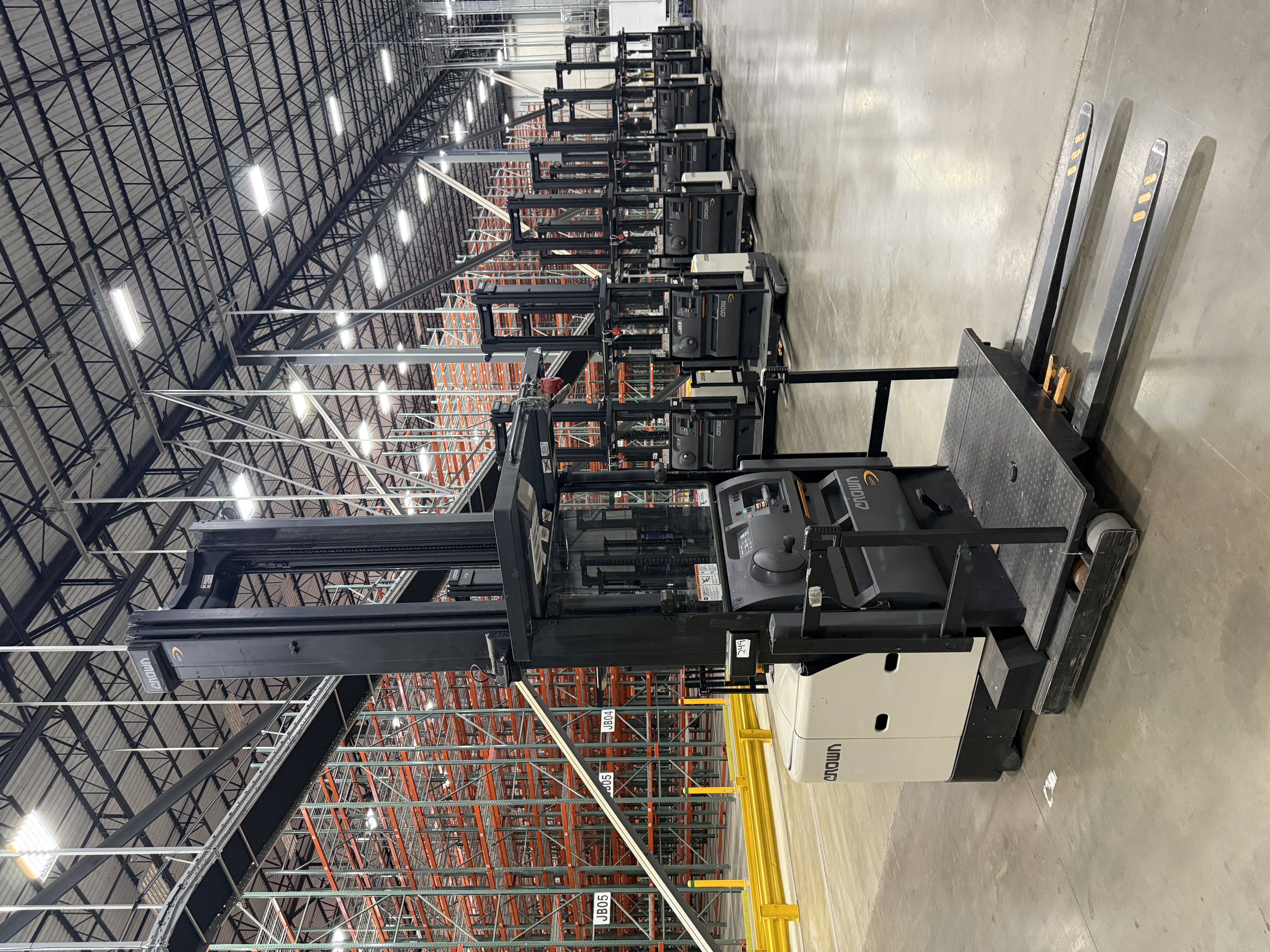 Crown Order Picker - SP-3500