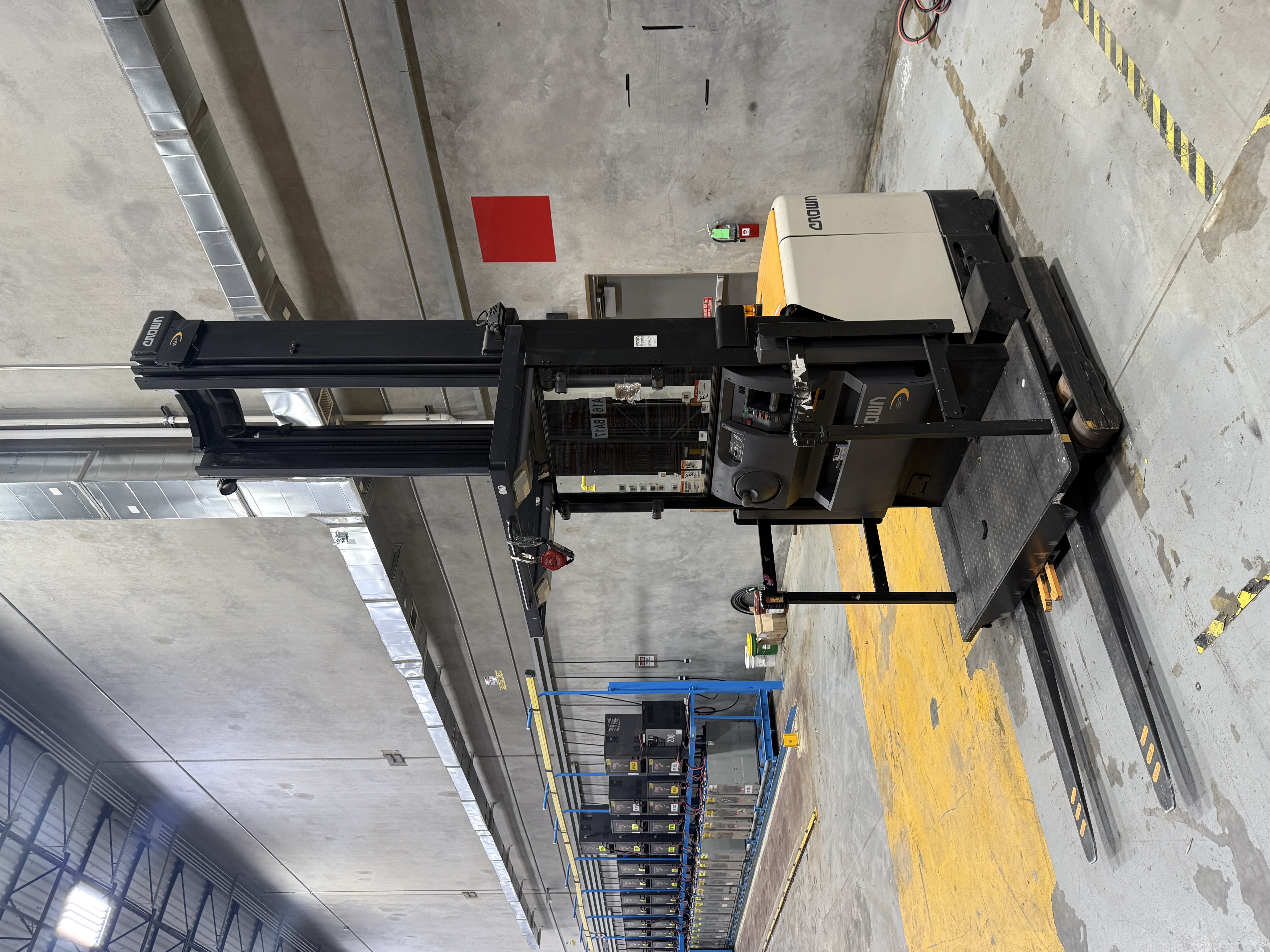 Crown Order Picker - SP-4000 - Travel Disabled - Maitenance