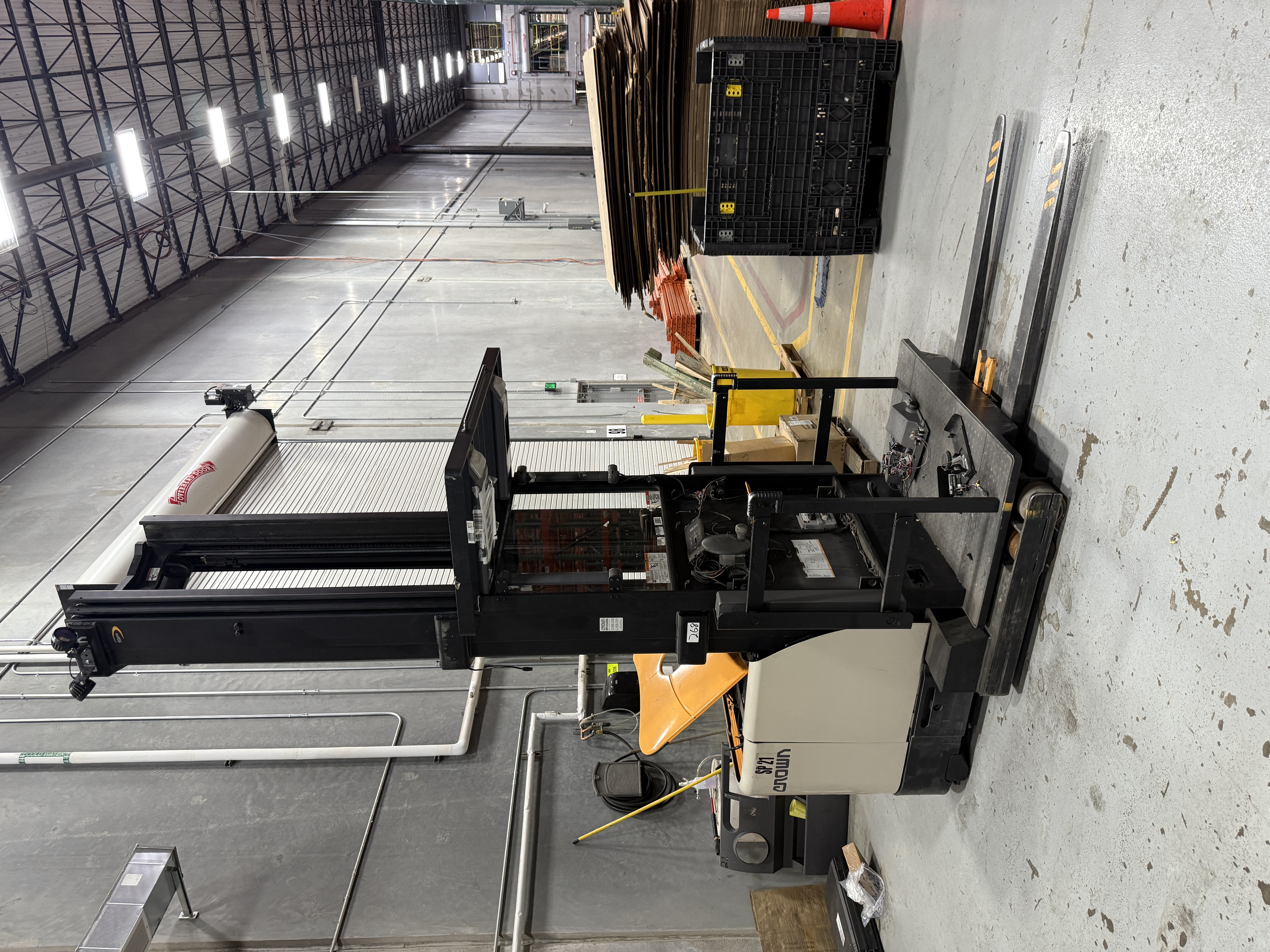 Crown Order Picker - SP-4000 - Travel Disabled - Maitenance