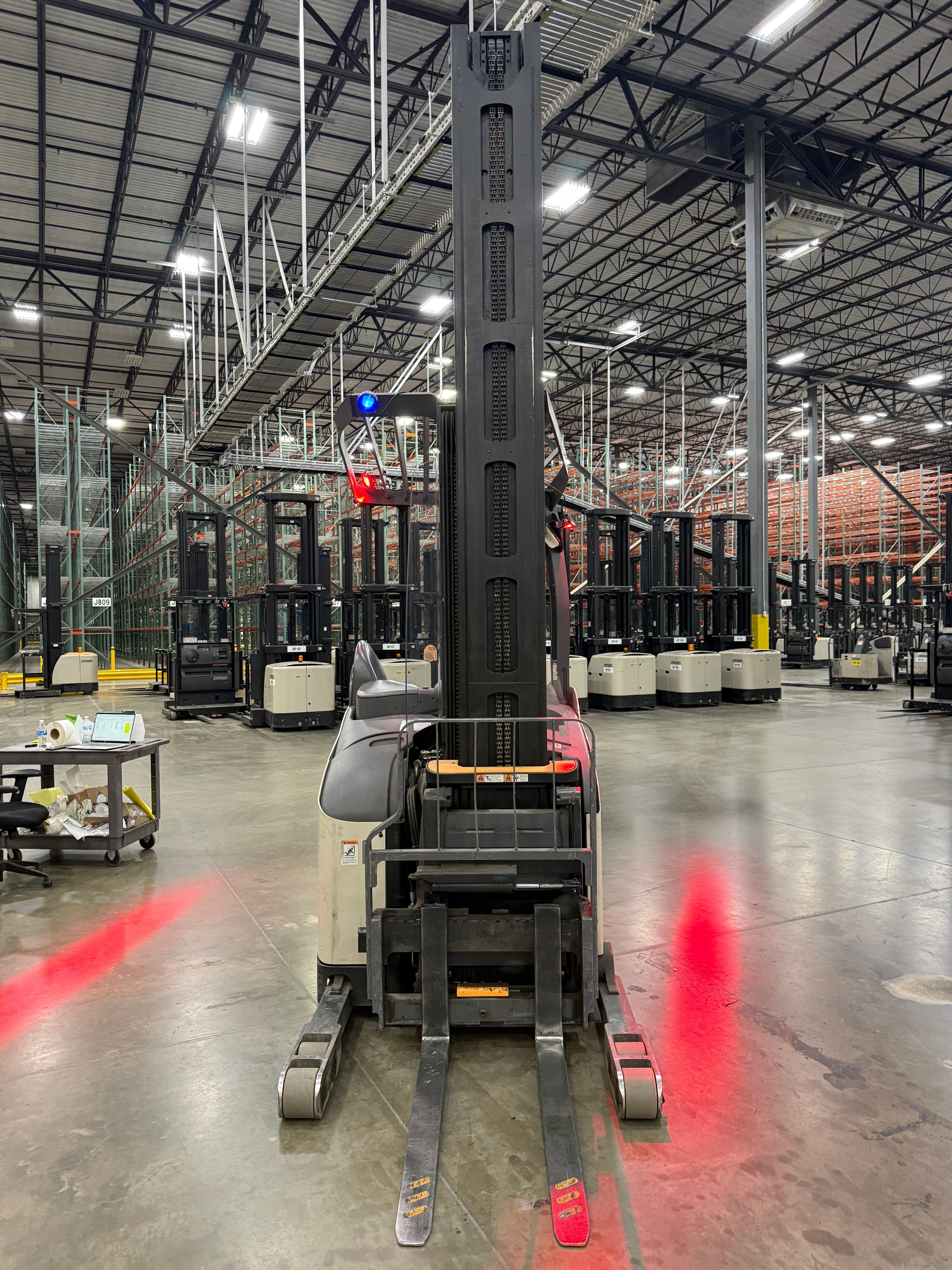 Crown Reach Truck - RM-6000 - Document 6