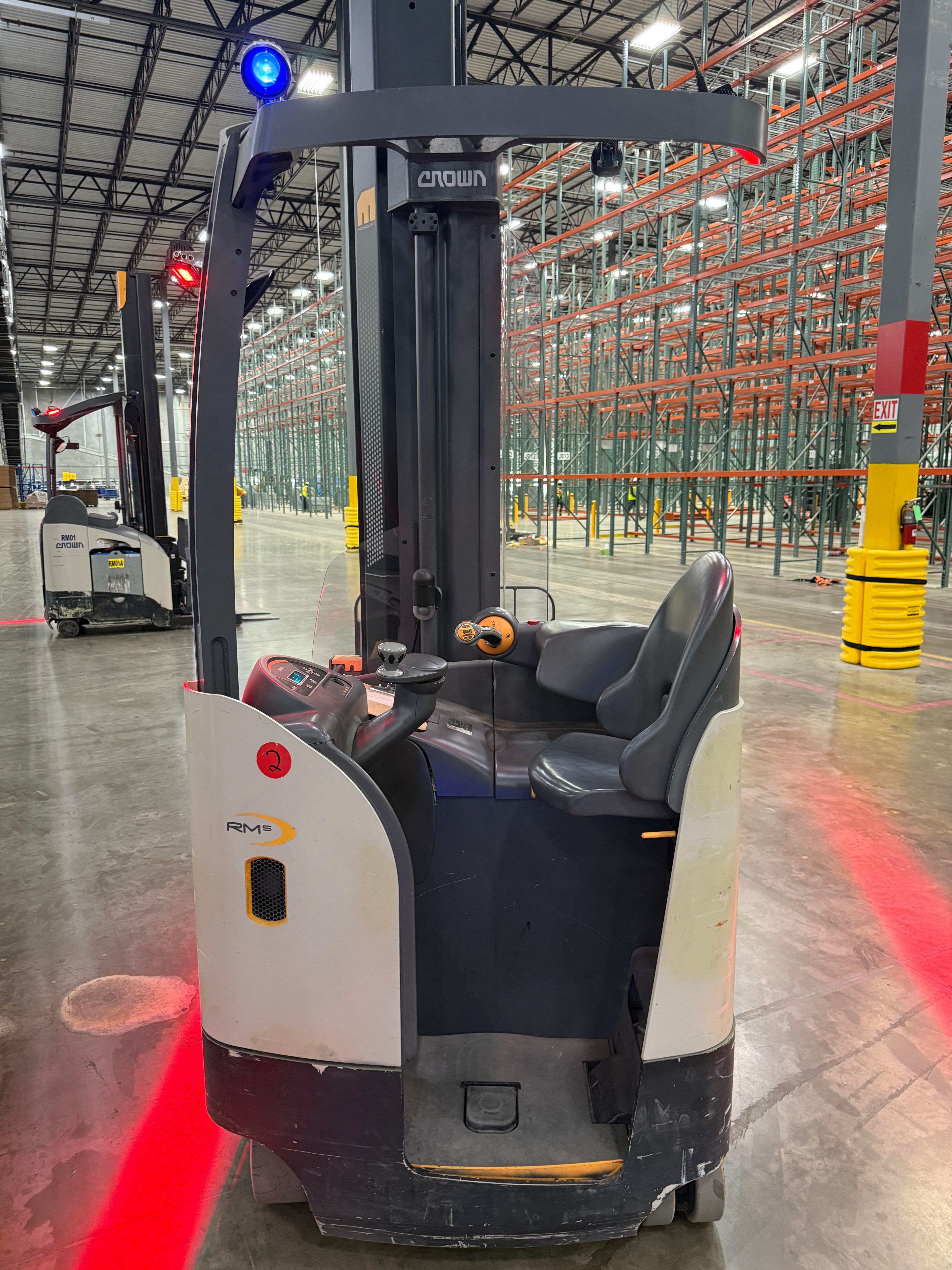 Crown Reach Truck - RM-6000 - Document 4