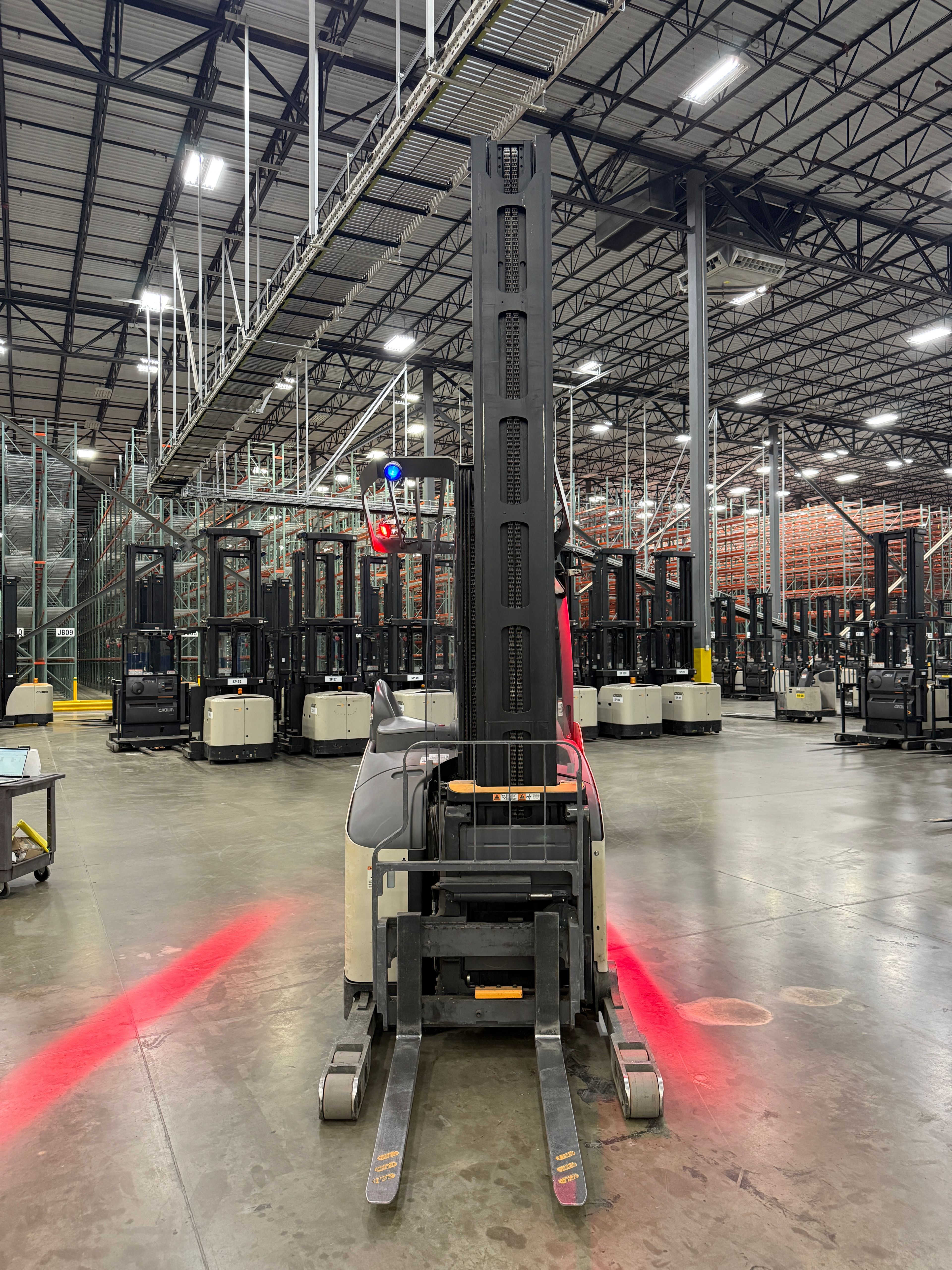 Crown Reach Truck - RM-6000 - Document 6