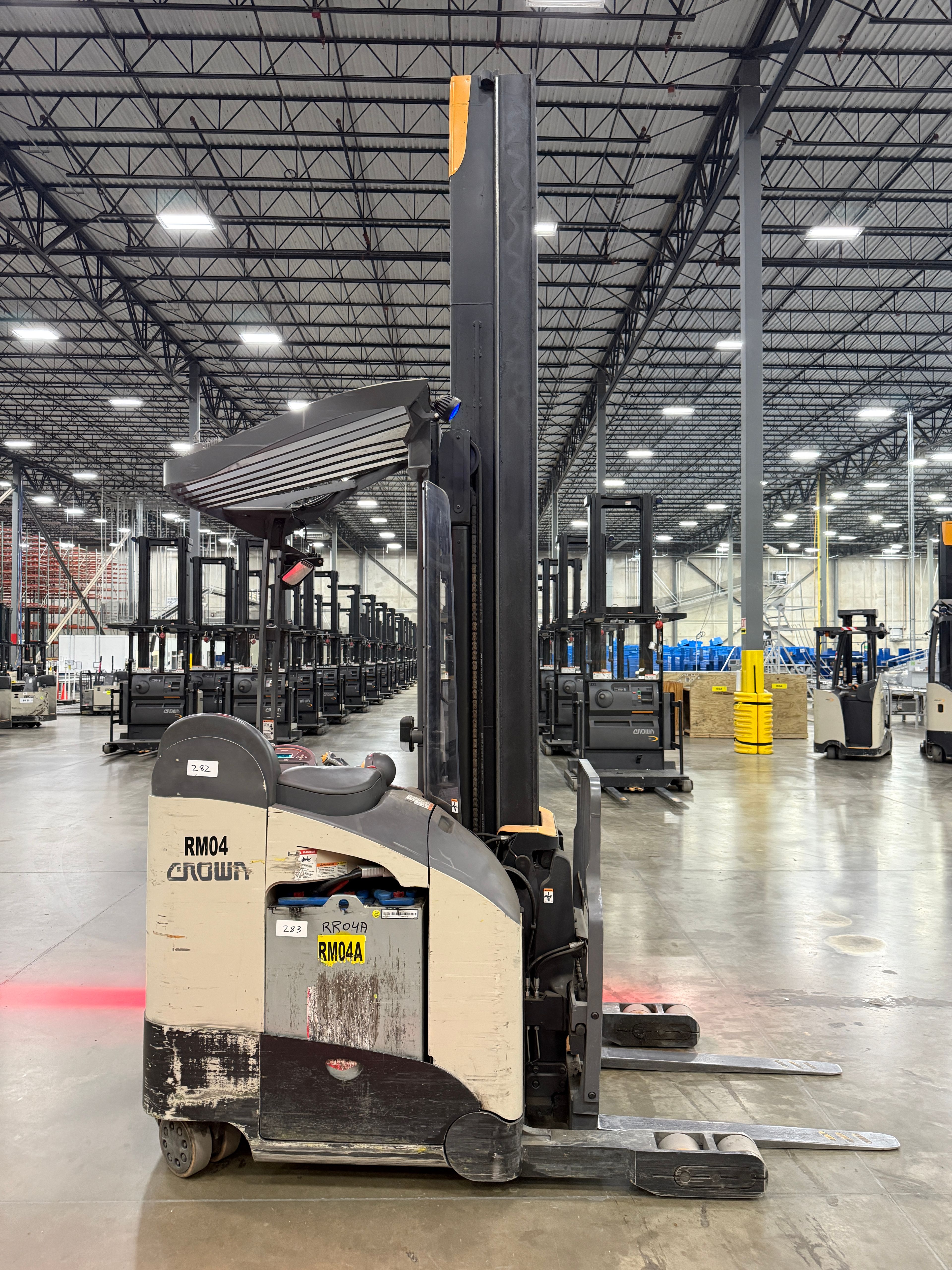 Crown Reach Truck - RM-6000 - Document 2