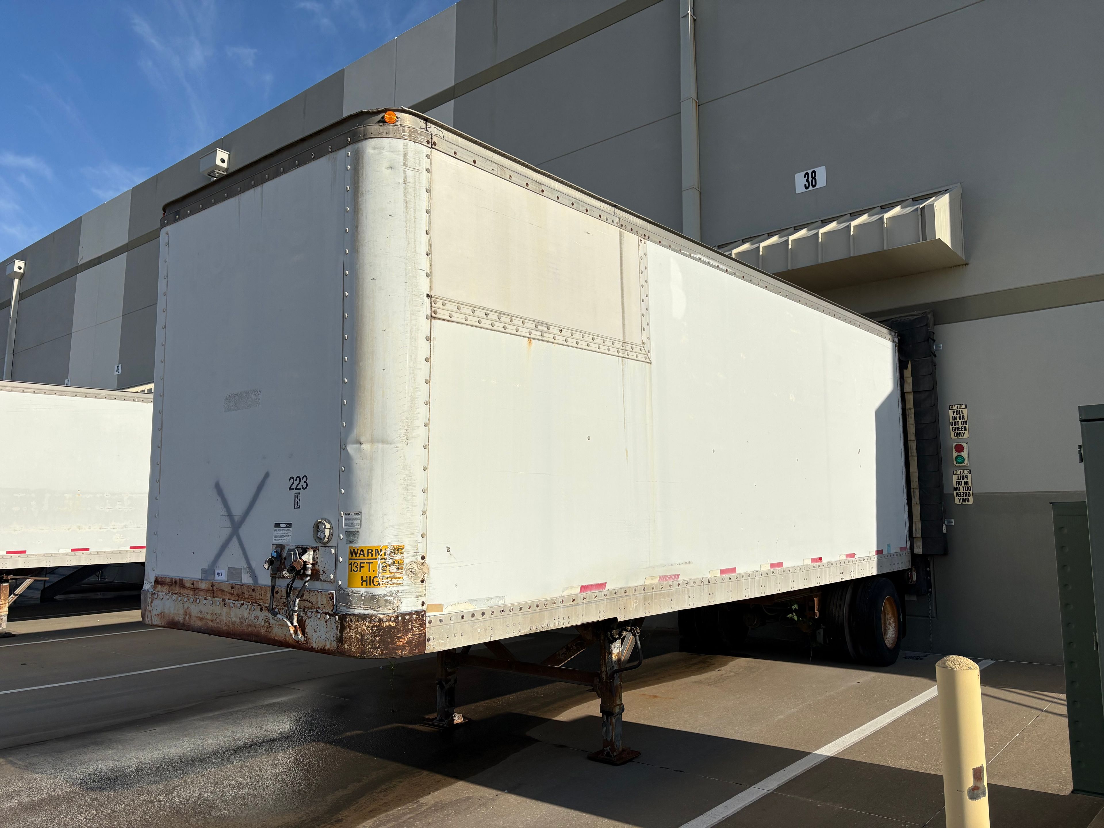 Fruehauf Box Trailer - 28' Standard Box Trailer - Document 2