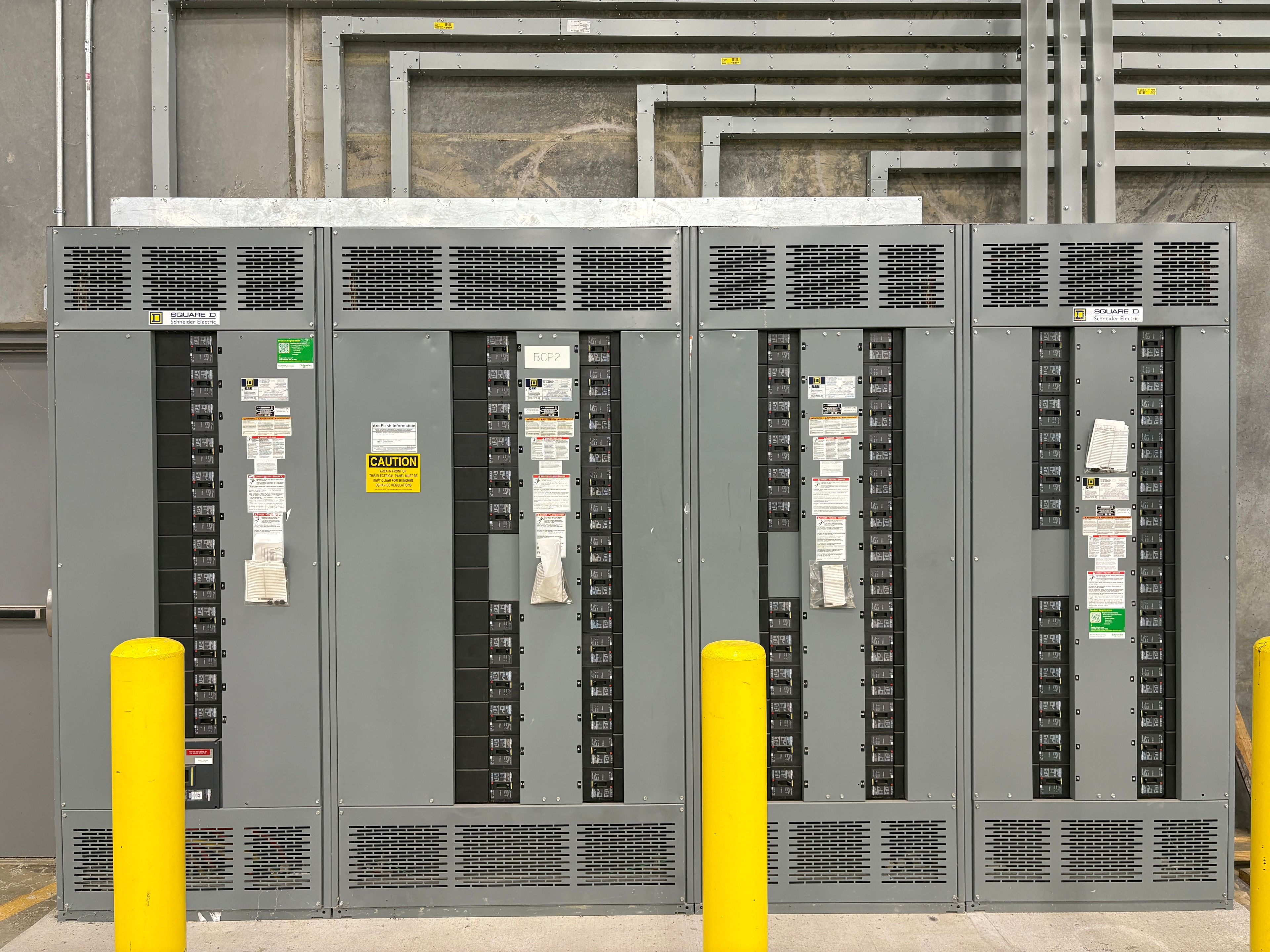 SQUARE-D Switchboard 1200 A - Max Supply Rating