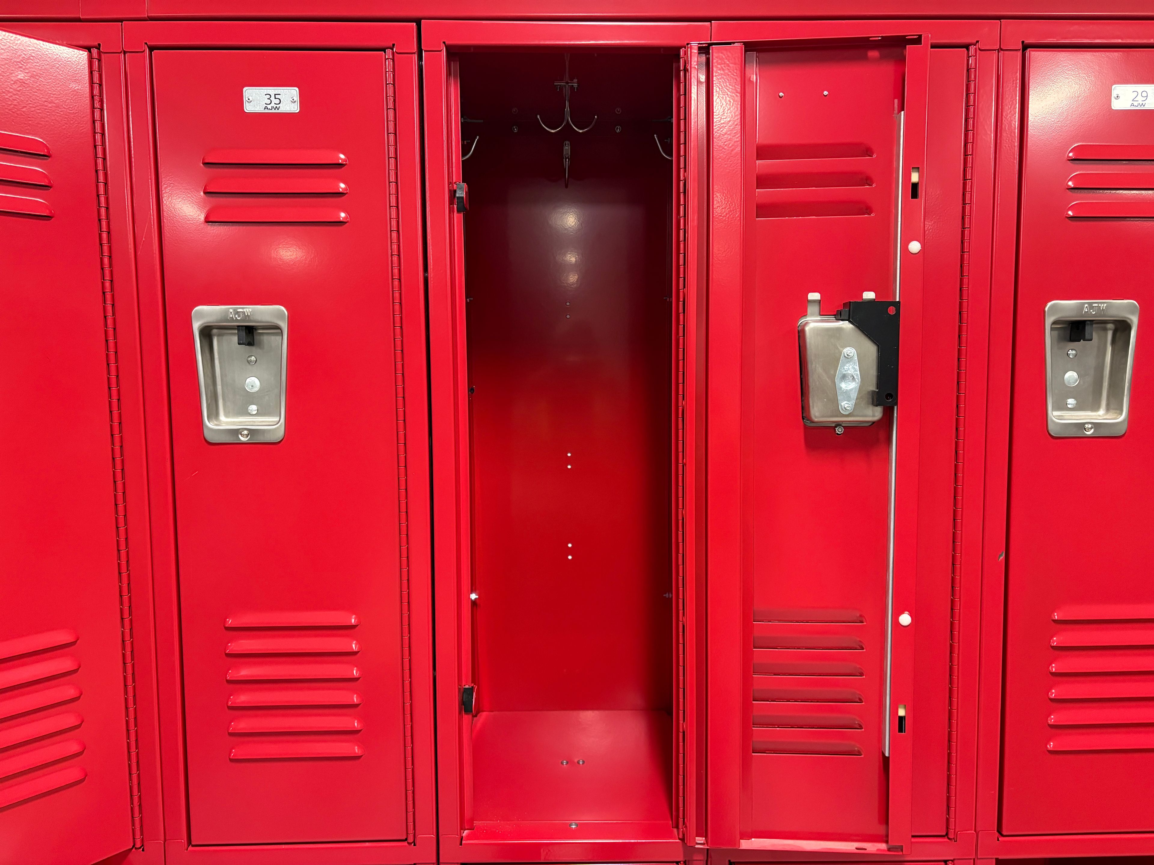 AJW Locker Set Red - Double Level Locker Layout - Document 2