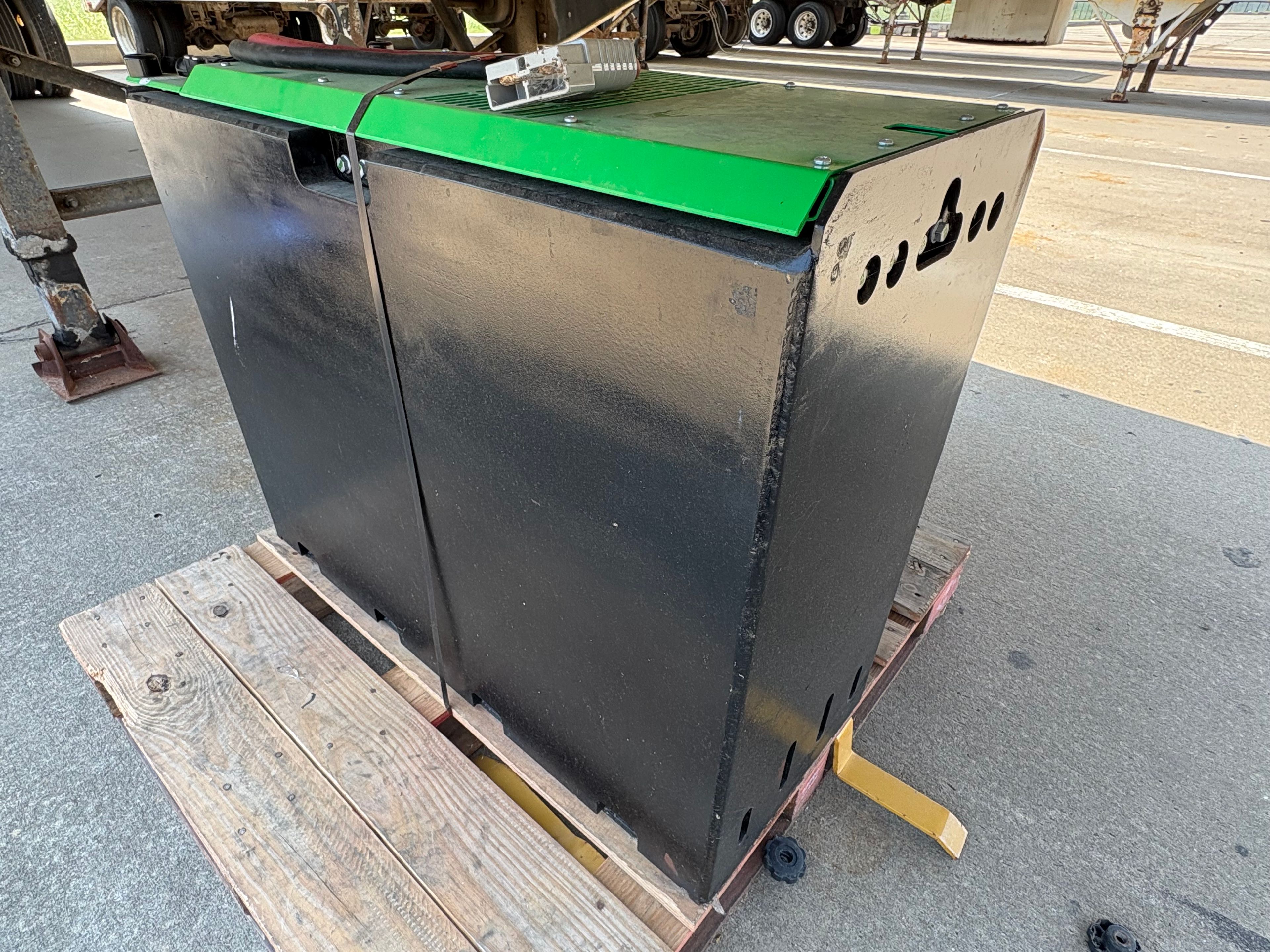 Ethium Technologies Lithium Battery - 38V - 15" x 38" x 31" - Document 4