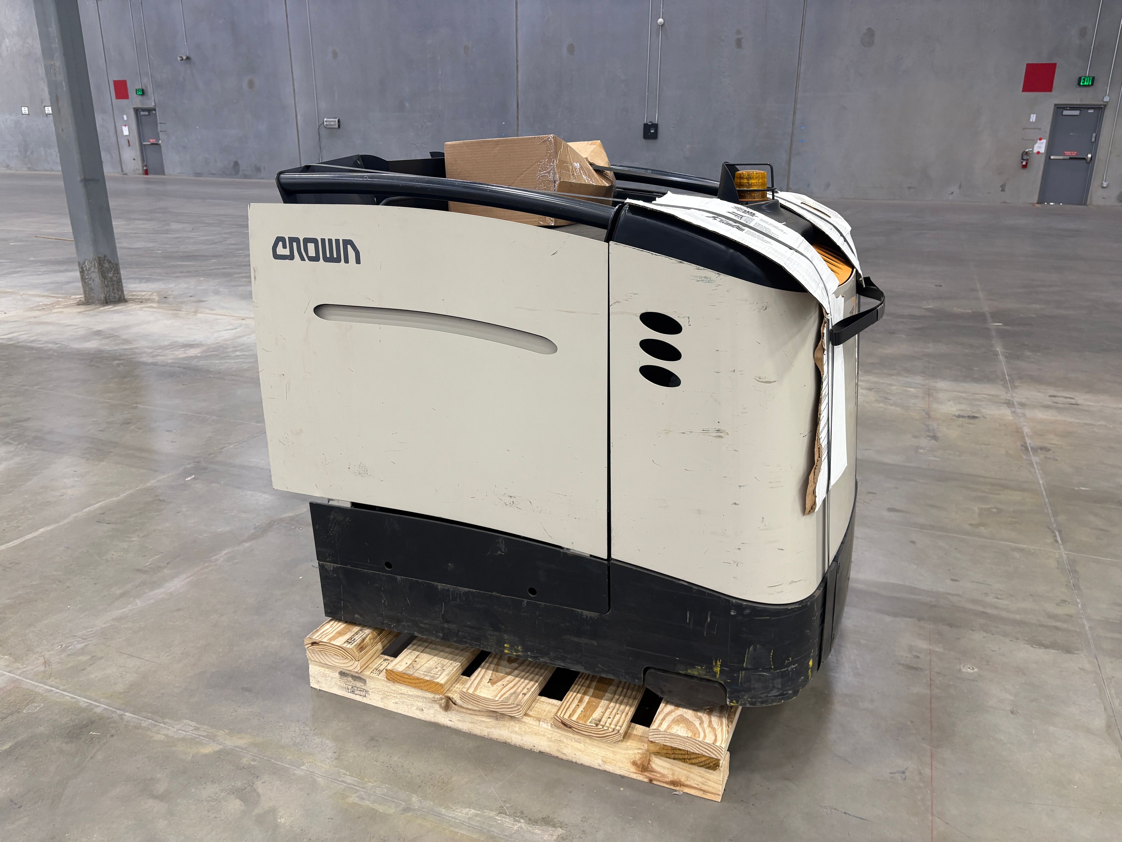 Crown TSP 7000 Series Turret Truck - Document 6