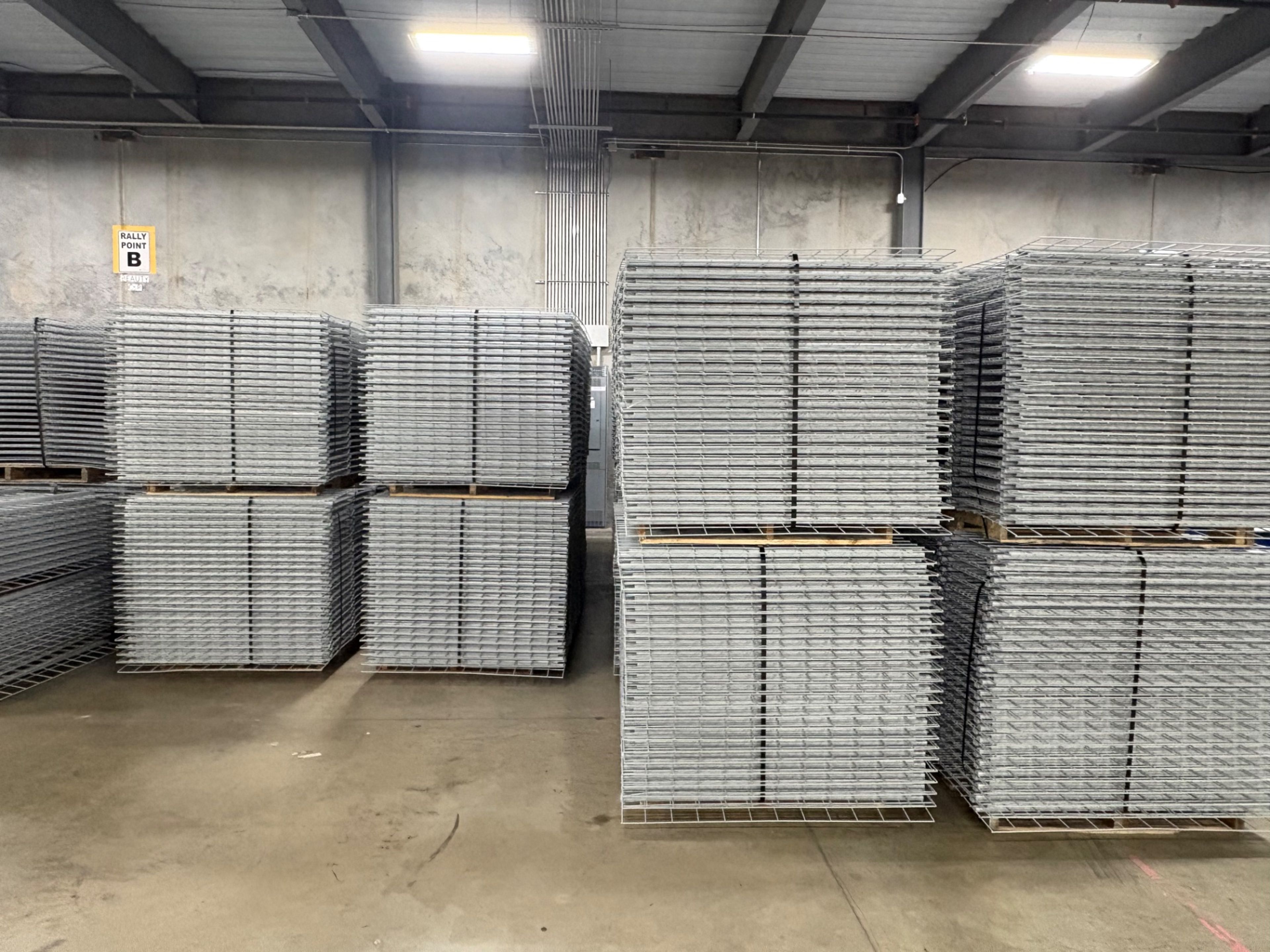 Slotted Rack Wire Deck - 48" x 68" - No Lip