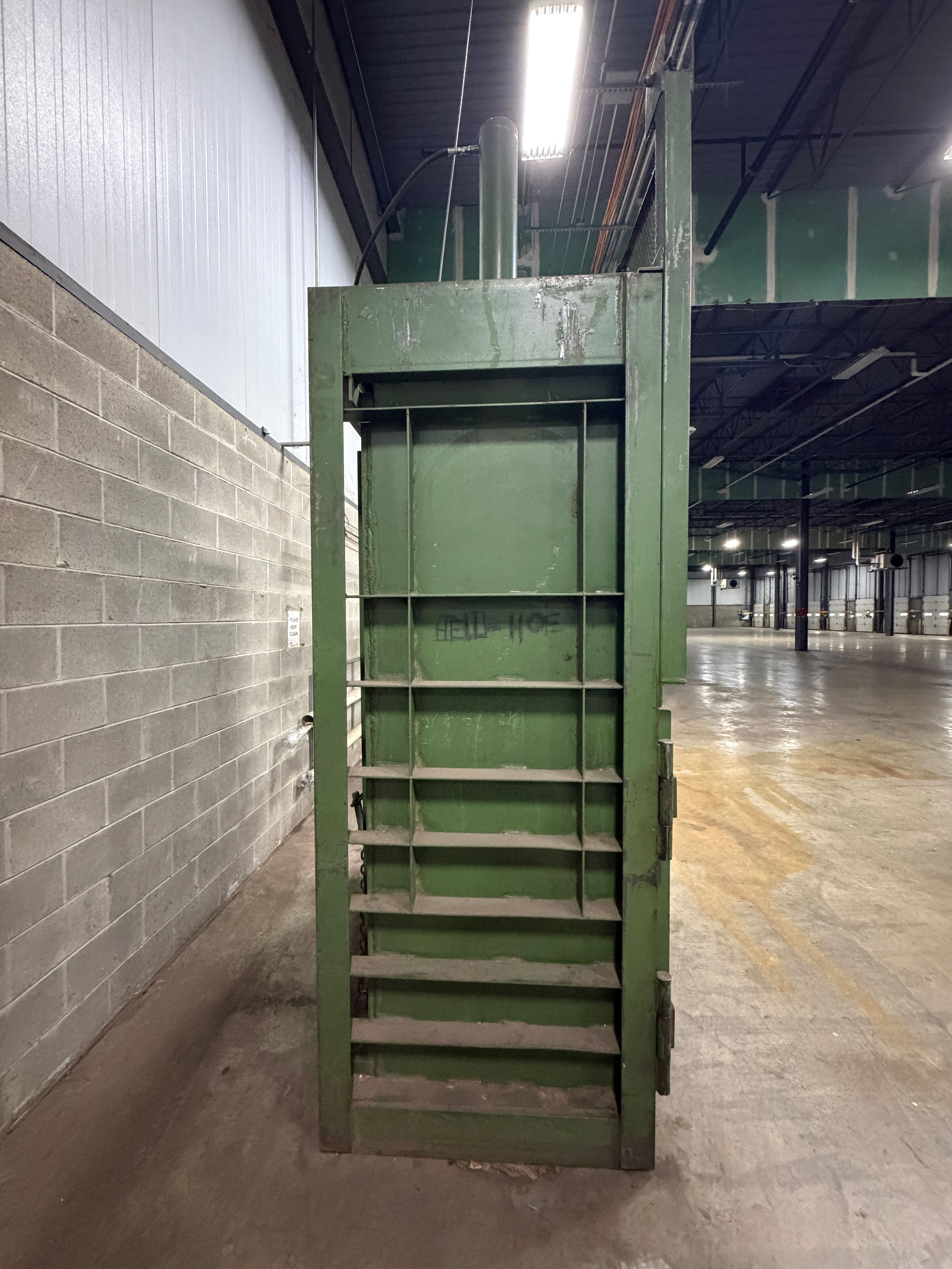PTR - Vertical Hydraulic Downstroke Baler - Document 4