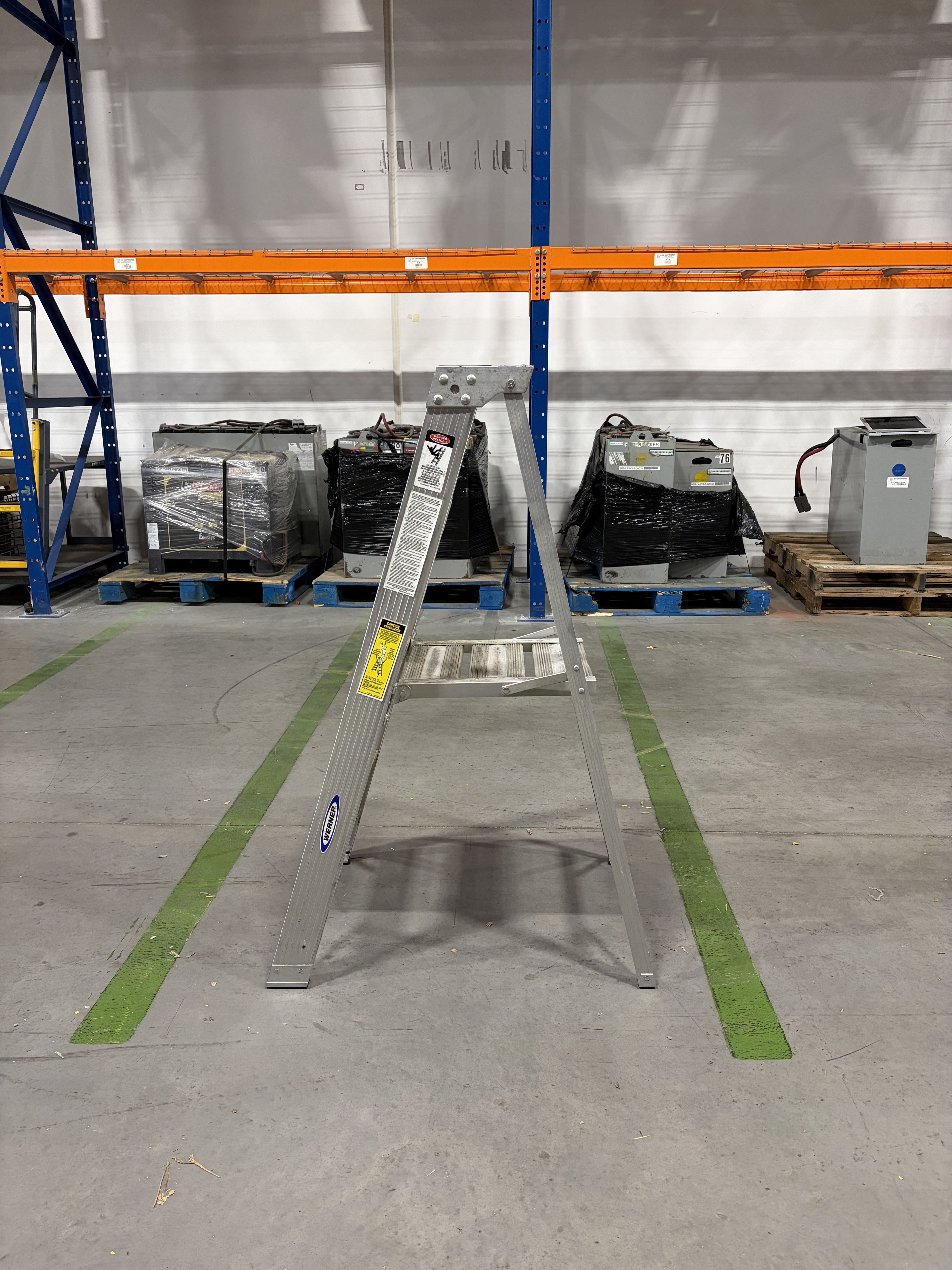 Ladder 4' Aluminum - Document 3