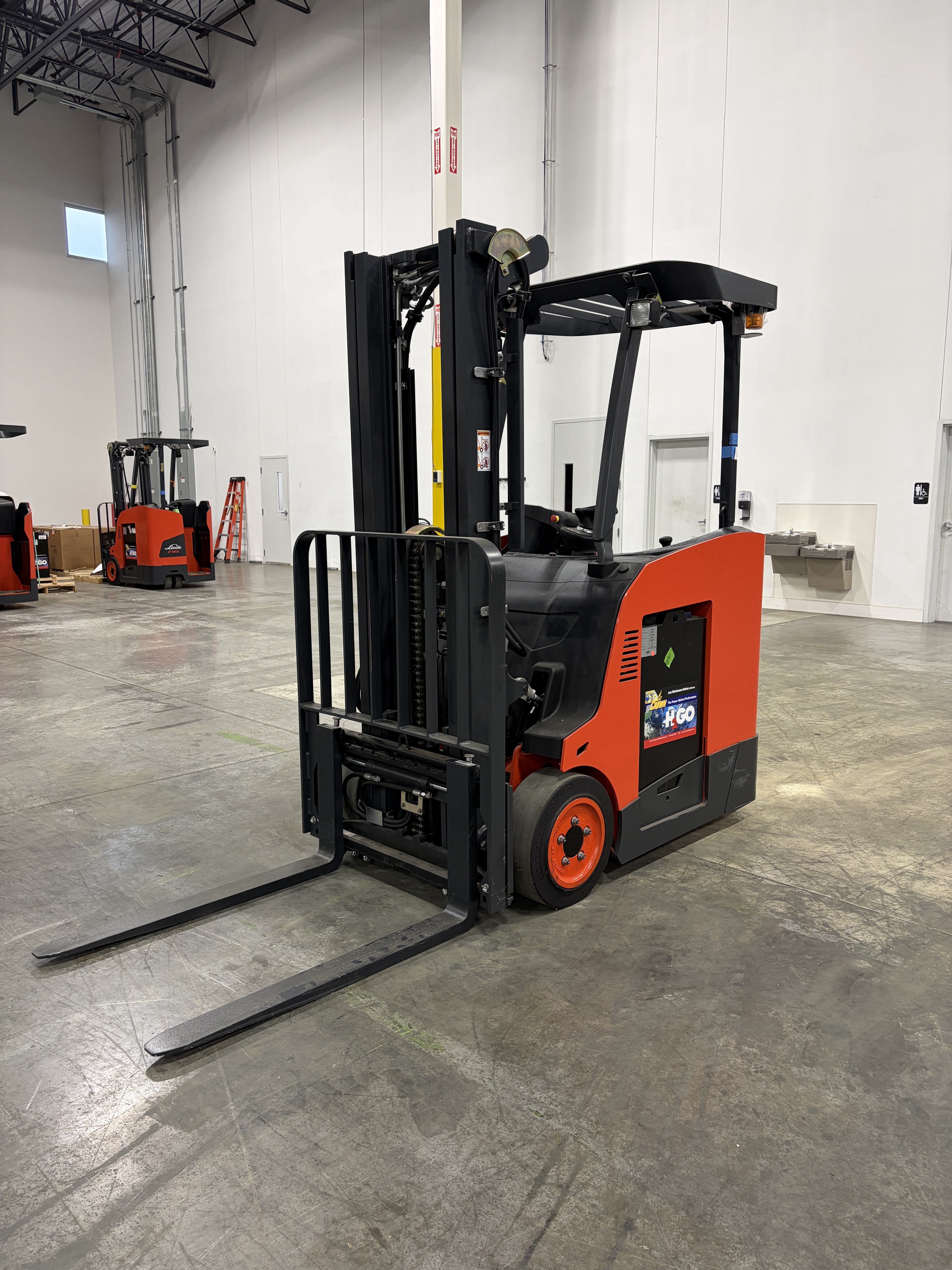 Linde E18S Forklift