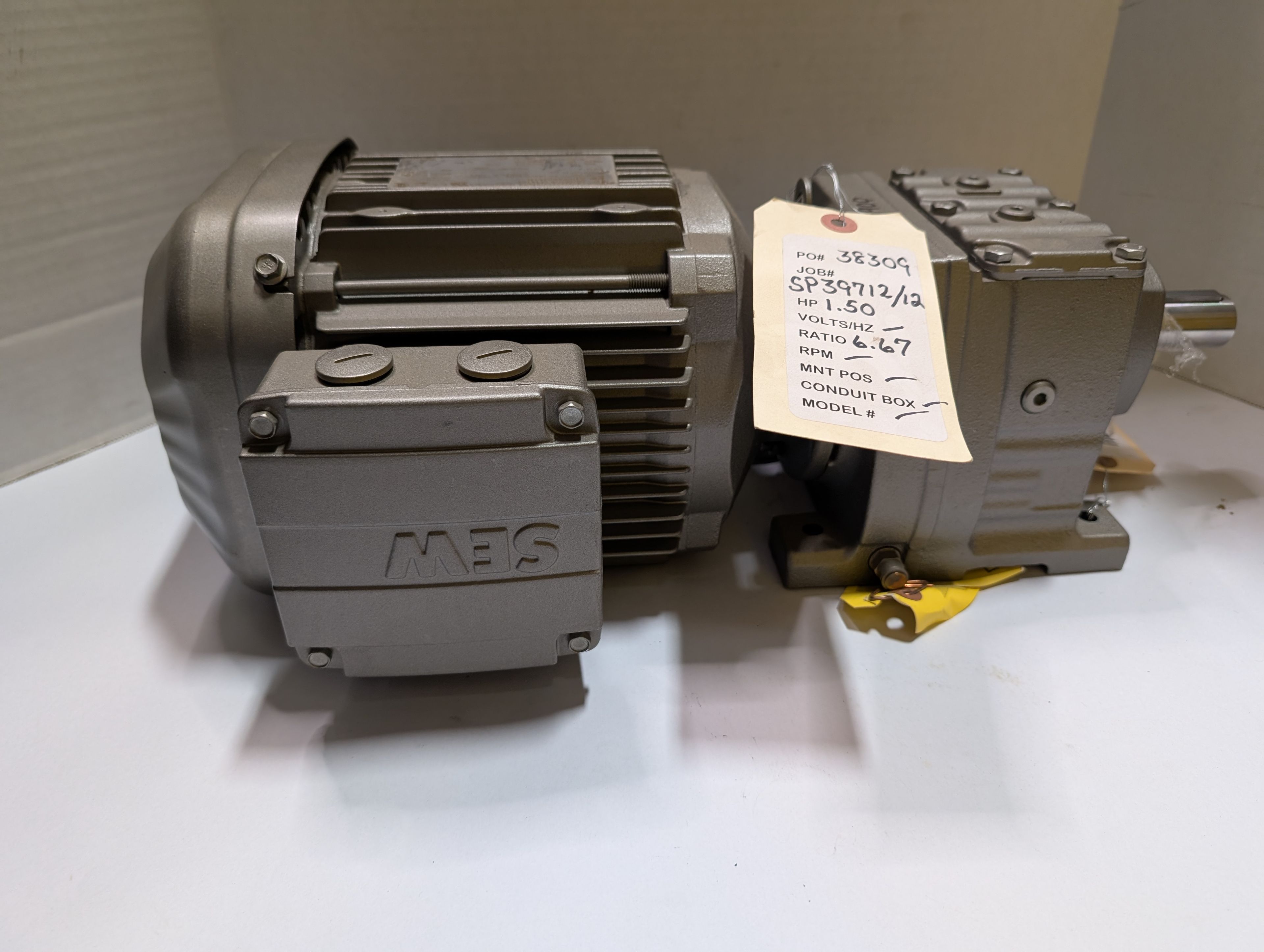 Sew-Eurodrive - 1.5 HP Electric Motor - R37DRE90M4/LN - Document 5