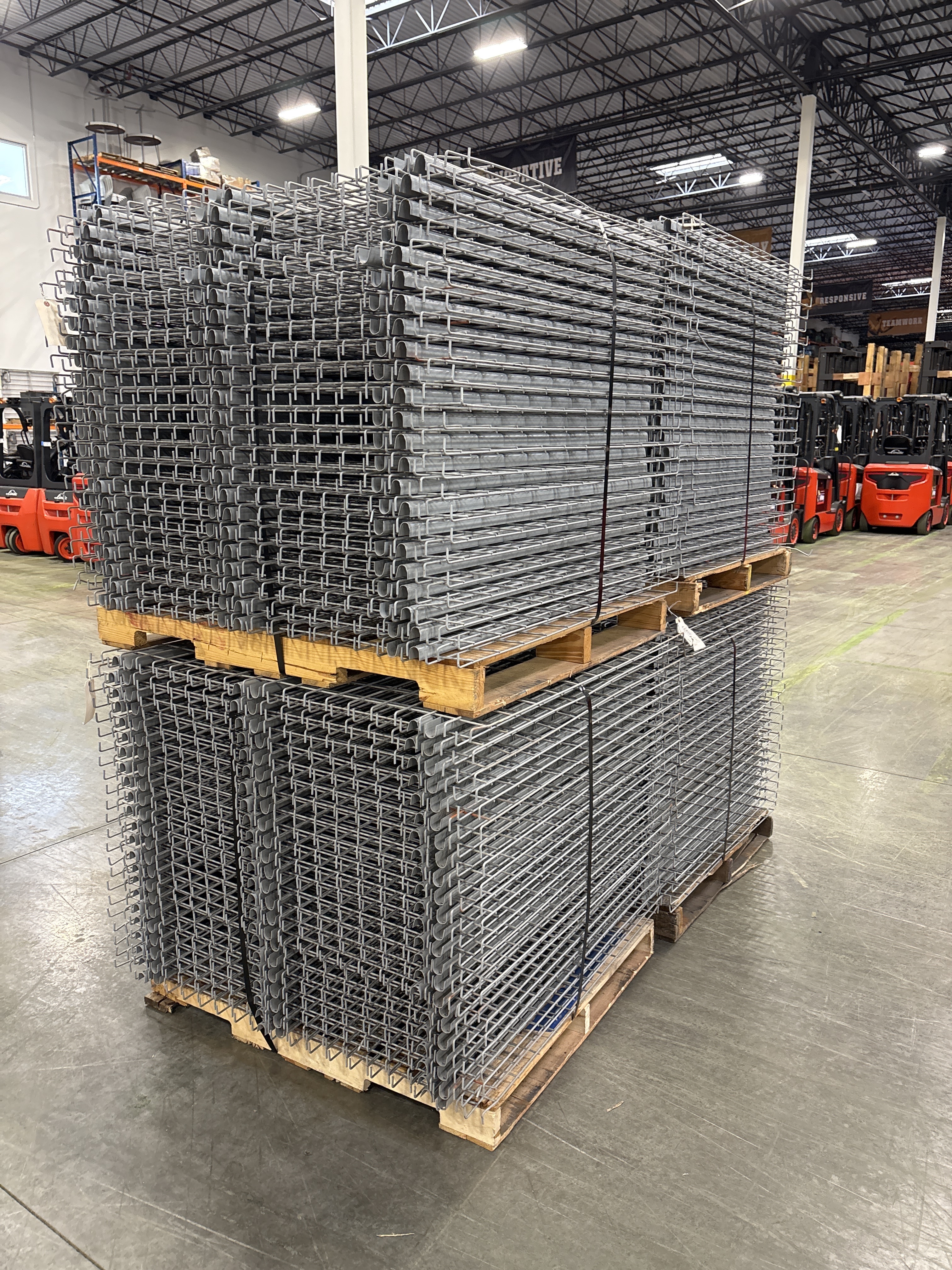 Wire Deck - 48" x 46" - Inside Waterfall